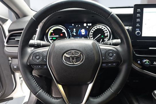 Toyota Camry Hybrid Prestige CVT