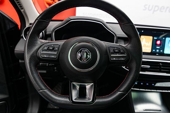 MG HS 1.5 T-GDI Luxury