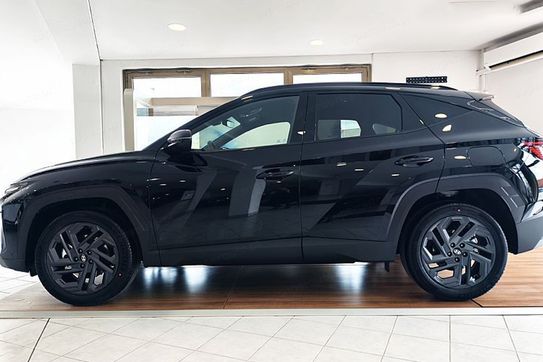 Hyundai Tucson 1.6 T-GDi HEV Smart Black 2WD aut