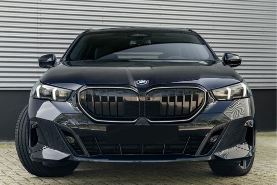 BMW Seria 5 Touring 540d xDrive M Sport