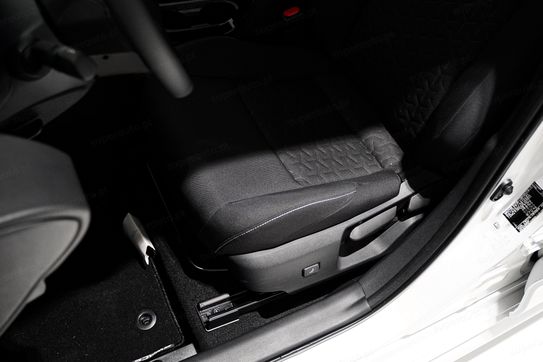 Suzuki Swace Elegance 1.8 Hybrid CVT