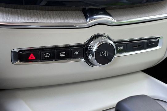 Volvo XC60 B4 B Plus Bright