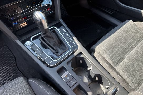 Volkswagen Passat Business 2.0 TDI  DSG