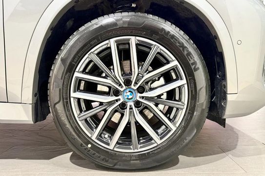 BMW iX1 eDrive20 M Sport