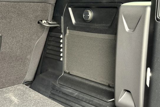 Land Rover Defender 110 P635 V8 OCTA