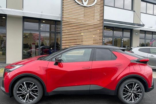 Toyota C-HR Executive 2.0 Plug-in Hybrid Dynamic Force