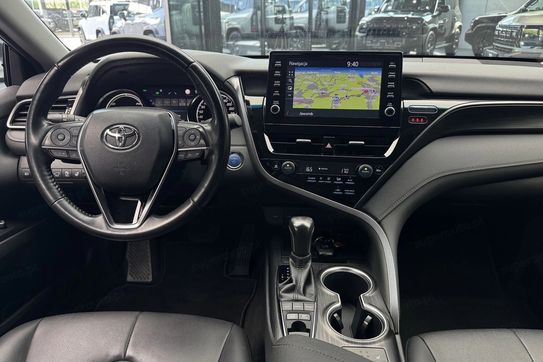 Toyota Camry 2.5 Hybrid Executive CVT