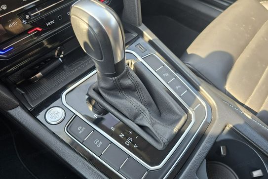 Volkswagen Passat 1.5 TSI Elegance DSG