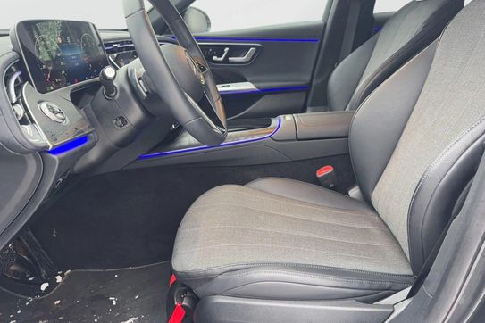Mercedes E Klasa Kombi 220 d 4MATIC Avantgarde