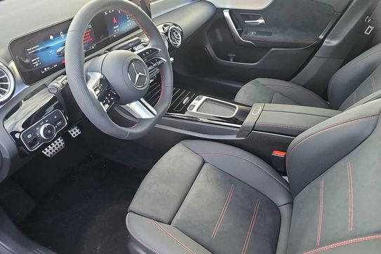 Mercedes Klasa A 220 4MATIC AMG Line