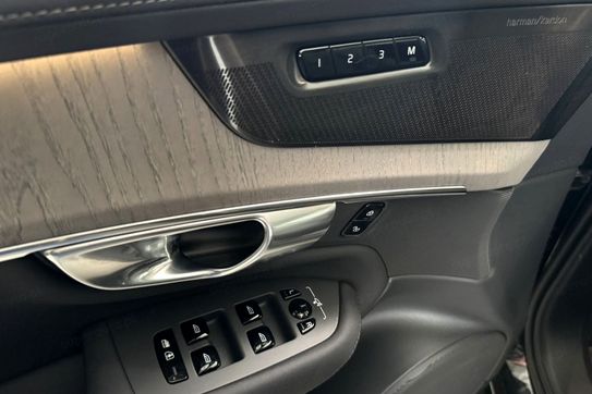 Volvo XC90 B5 B AWD Ultra Dark 7os