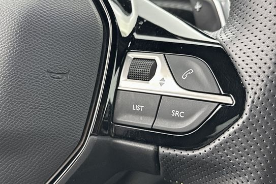 Peugeot 2008 GT 1.2 PureTech EAT8