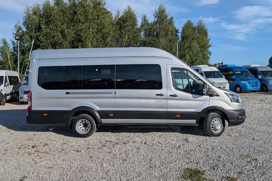 Ford Transit Autobus M2 460 L4H3 RWD Limited A10 RWD