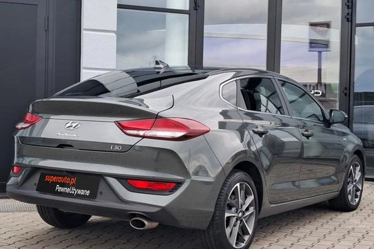 Hyundai i30 1.5 T-GDI Smart DCT