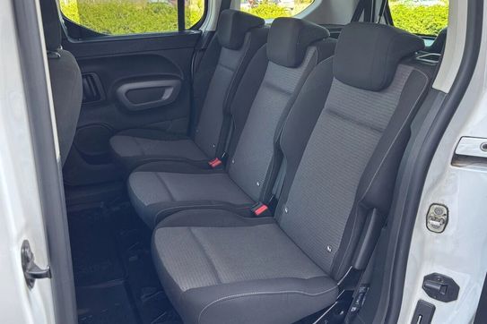 Toyota Proace City Verso 1.2 d-4T Family