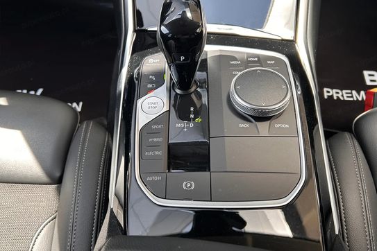 BMW Seria 3 Touring 320e xDrive Advantage
