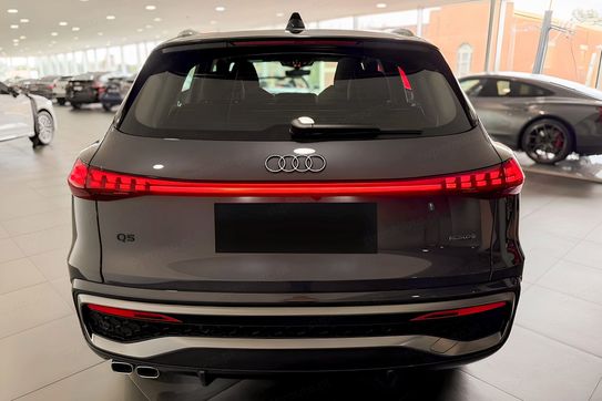 Audi Q5 TDI quattro S Line