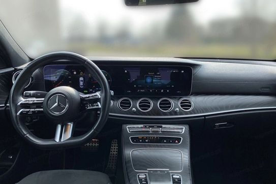 Mercedes Klasa E 220 d mHEV 4-Matic AMG 9G-Tronic
