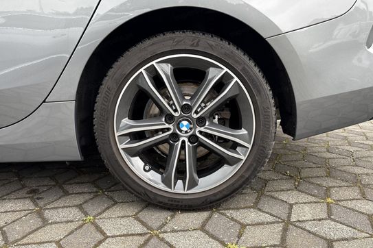 BMW Seria 2 218i Sport Line