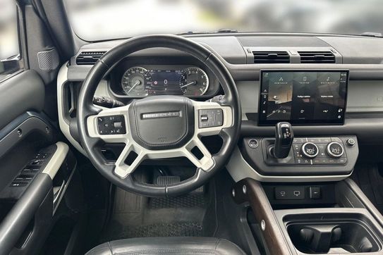 Land Rover Defender 110 3.0 P400 mHEV SE