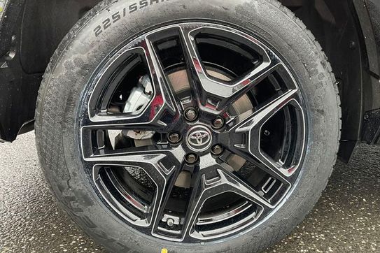 Toyota RAV4 GR Sport 2.5 Hybrid Dynamic Force