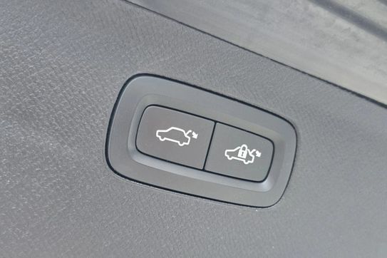 Volvo XC90 T8 AWD Plug-In Hybrid Ultimate Bright 7os aut