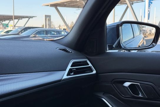 BMW Seria 3 Touring 330i xDrive M Sport