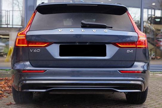 Volvo V60 B4 Plus Dark
