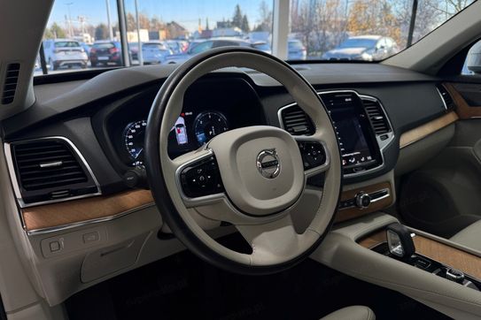 Volvo XC90 D5 AWD Momentum Pro 7os