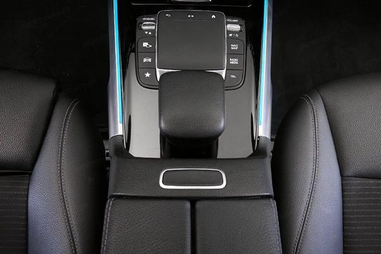 Mercedes GLB 200