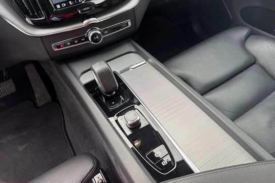 Volvo XC60 B4 B Plus Bright