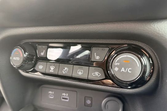 Nissan Juke N-Connecta 1.6 HEV