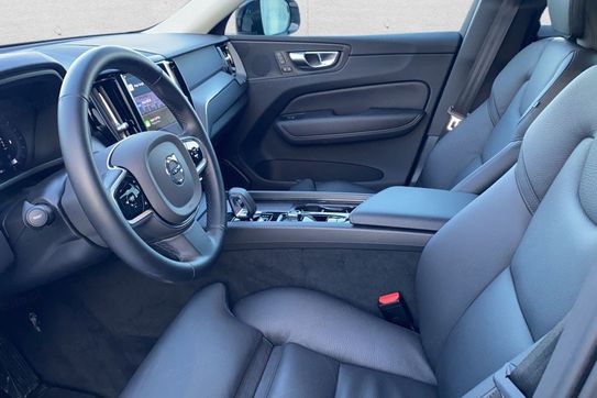 Volvo XC60 B5 B AWD Plus Dark aut