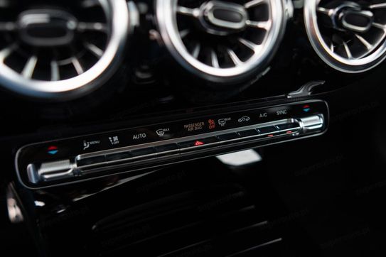 Mercedes CLA 200 mHEV AMG Line 7G-DCT