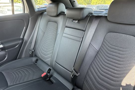 Mercedes EQA 300 66.5kWh 4-Matic