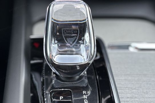 Volvo XC60 T6 Plug-In Hybrid AWD Plus Dark aut