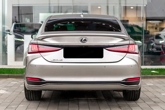 Lexus ES 300h F Sport Design 2.5 Hybrid
