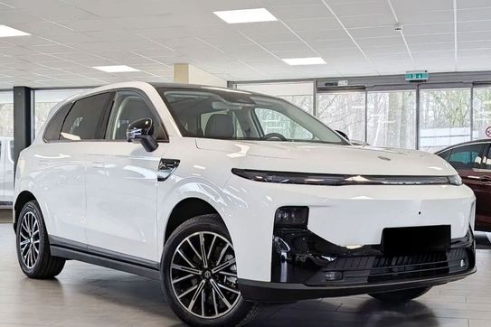 Leapmotor B10 Design Hybrid EV 18,8 kWh