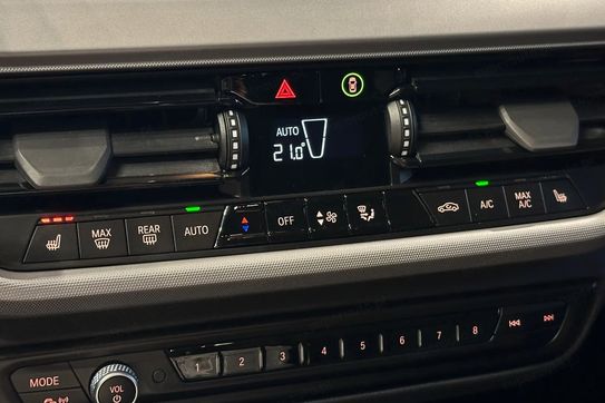 BMW Seria 1 118i Advantage