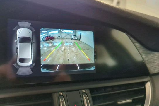 Alfa Romeo Giulia 2.0 Turbo Super aut