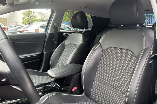 Kia XCeed L 1.5 T-GDI  DCT