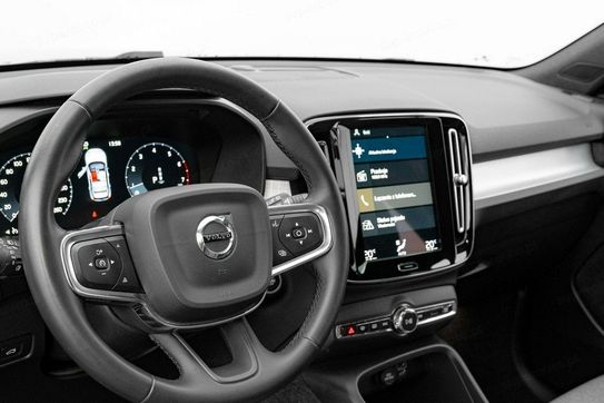 Volvo XC40 T3 Momentum Pro