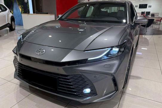 Toyota Camry Prestige 2.5 Hybrid Dynamic Force