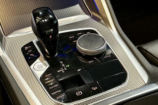 BMW X6 xDrive40d mHEV