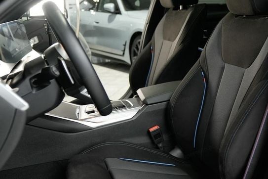 BMW Seria 3 320i xDrive M Sport