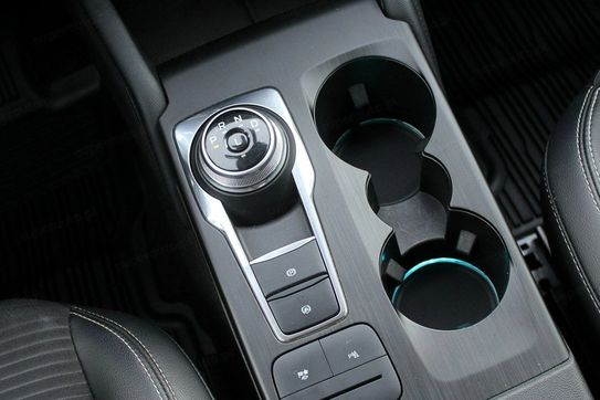 Ford Kuga 2.5 Hybrid Titanium X