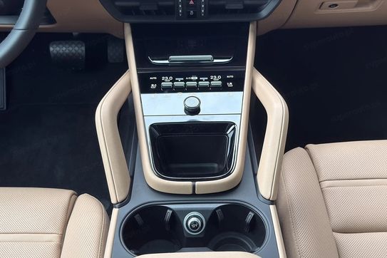 Porsche Cayenne Coupe Black Edition