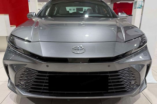 Toyota Camry Prestige 2.5 Hybrid Dynamic Force