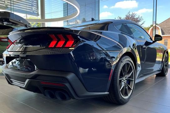 Ford Mustang Dark Horse aut 5.0 Ti-VCT V8