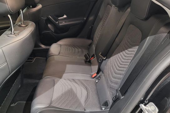 Mercedes CLA 200 mHEV 7G-DCT